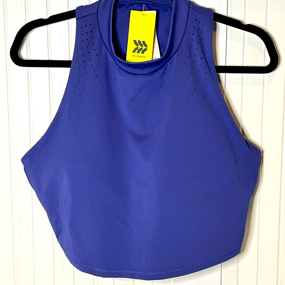 NWT- All in motion light support crop in sz XL